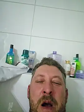 Snapshot of ktmtom247 chatting on November 5, 2025, 3:59 pm ktmtom247 online show from November 5, 2025, 3:59 pm