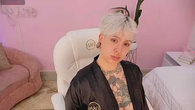 Snapshot of amy_ink chatting on October 12, 2025, 12:06 pm amy ink online show from October 12, 2025, 12:06 pm