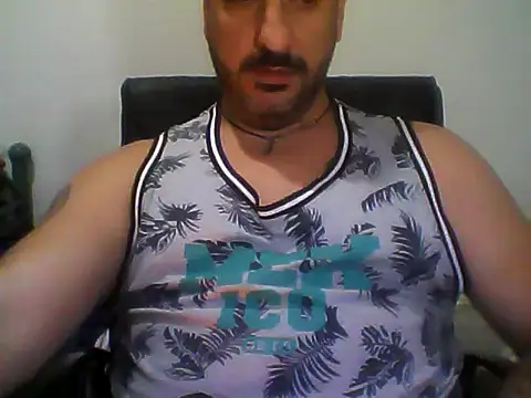 Snapshot of Italian_dark_desire chatting on November 16, 2025, 6:01 pm Italian dark desire online show from November 16, 2025, 6:01 pm