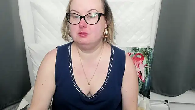 Snapshot of dirtyBonnie chatting on February 5, 2026, 4:41 am dirtyBonnie online show from February 5, 2026, 4:41 am