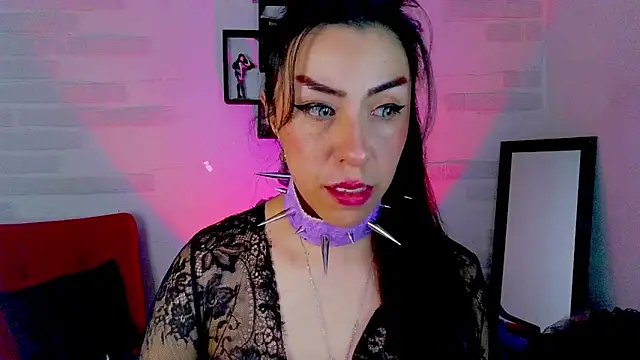 sky girl1 online show from October 17, 2025, 2:48 am