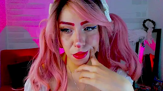 sky girl1 online show from November 26, 2025, 6:57 am