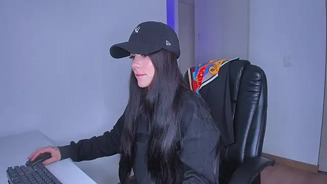 Lisegg  online show from March 12, 2026, 7:29 pm