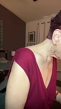 Snapshot of RubyLynne chatting on March 31, 2026, 6:32 pm RubyLynne online show from March 31, 2026, 6:32 pm