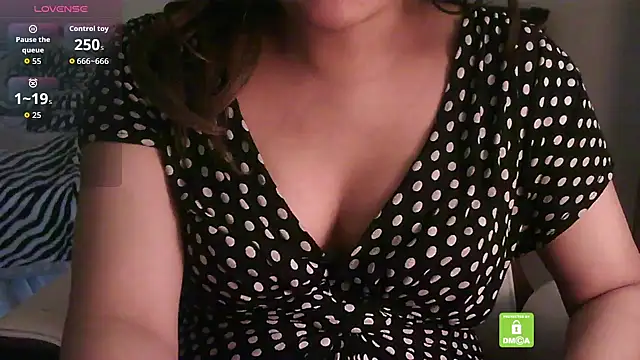 bxdgirlhr online show from April 4, 2026, 8:37 pm