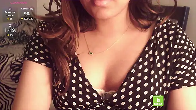 bxdgirlhr online show from May 12, 2026, 5:52 pm