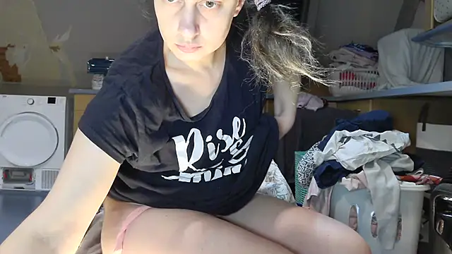 Snapshot of SexyAmanda32 chatting on February 23, 2026, 9:04 pm SexyAmanda32 online show from February 23, 2026, 9:04 pm