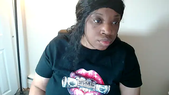 Sexymona1218 online show from April 13, 2026, 1:09 am