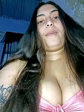 xandra252 online show from June 3, 2026, 6:14 am
