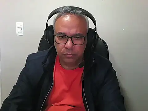 MorenoBrazil69 online show from June 1, 2026, 6:40 pm