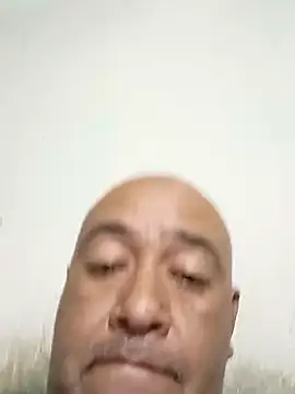 GeorgeVergaGrues online show from February 4, 2025, 2:28 am