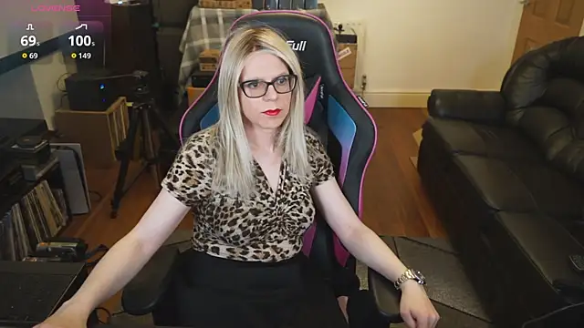 KelseyCobalt online show from October 9, 2025, 8:42 pm