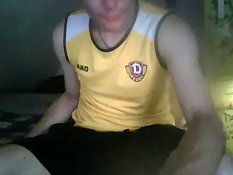 Turnuonxl online show from June 17, 2026, 4:45 am