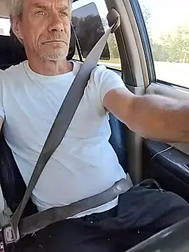 Biknight online show from April 16, 2026, 7:03 pm