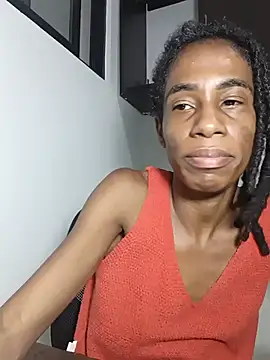 Snapshot of africa_deluxe chatting on June 30, 2026, 9:26 pm africa deluxe online show from June 30, 2026, 9:26 pm