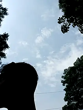 doodosantoss online show from December 1, 2025, 5:58 pm