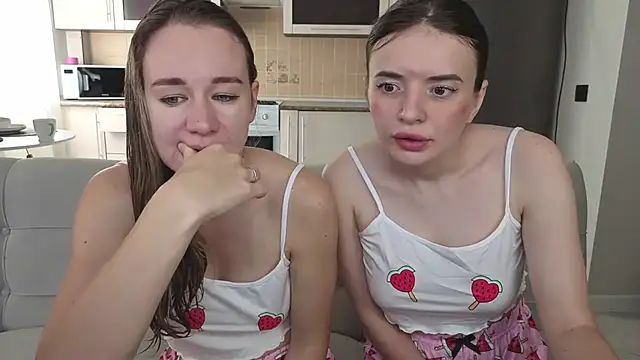 Naughty Alice online show from April 3, 2026, 6:09 am