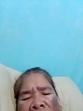 sexylizzy4u online show from October 15, 2025, 9:45 pm