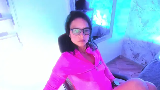 BrianaGarner online show from March 8, 2025, 6:10 am
