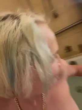 SugarTits199869 online show from October 10, 2025, 4:57 am