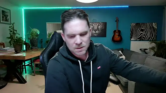tom sauwer online show from May 24, 2026, 12:21 am