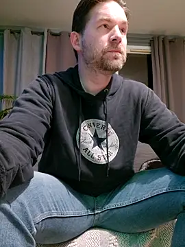 Snapshot of tom_sauwer chatting on November 8, 2025, 9:07 pm tom sauwer online show from November 8, 2025, 9:07 pm