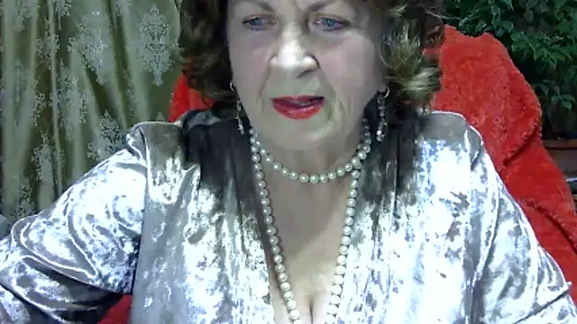 Emma52610 online show from March 6, 2026, 6:47 pm