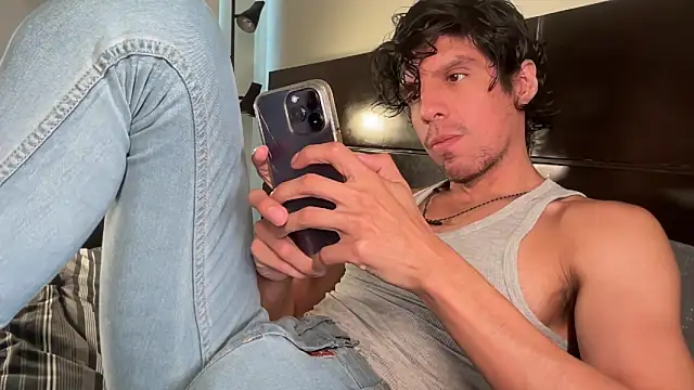 beranco19 online show from March 4, 2026, 4:59 pm