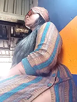 SQUITBOOTY online show from January 18, 2026, 11:24 am