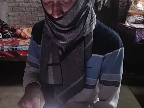 ThethunderPo online show from December 22, 2025, 4:23 am