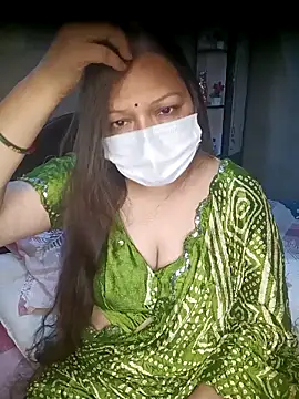 Snapshot of naughtymadam chatting on May 6, 2026, 5:22 am naughtymadam online show from May 6, 2026, 5:22 am
