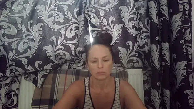 LindaStarS online show from September 14, 2025, 6:03 am