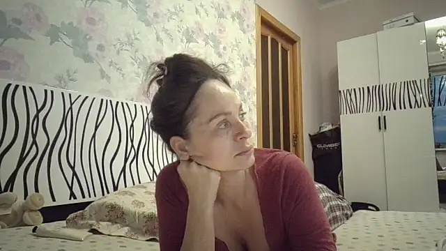 Snapshot of LindaStarS chatting on April 11, 2026, 5:05 pm LindaStarS online show from April 11, 2026, 5:05 pm