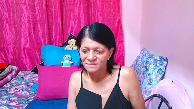 SLUTTYROXY online show from January 6, 2026, 6:01 pm