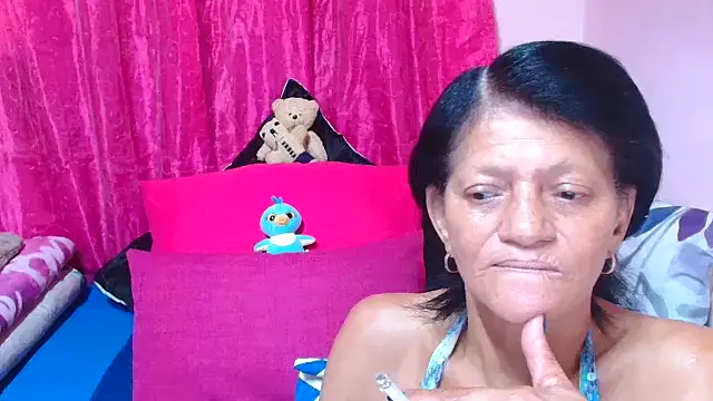 SLUTTYROXY online show from December 15, 2025, 9:26 am