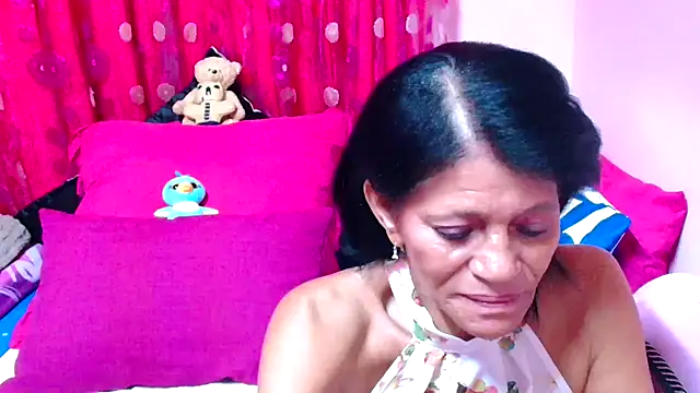 SLUTTYROXY online show from September 9, 2025, 6:06 pm