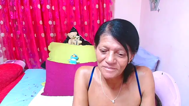 SLUTTYROXY online show from April 16, 2026, 8:20 pm