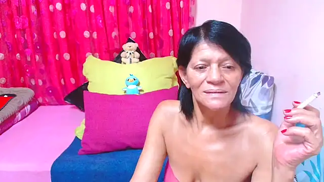 SLUTTYROXY online show from March 12, 2026, 4:33 pm