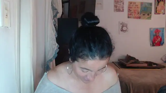 stefilove10 online show from November 25, 2025, 3:12 pm