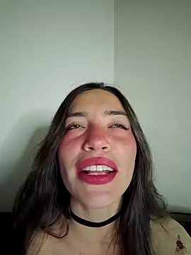 loveuu-bae online show from February 19, 2026, 1:57 am