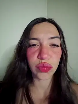 loveuu-bae online show from November 9, 2025, 11:42 pm