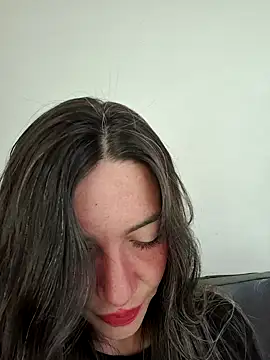 loveuu-bae online show from December 20, 2025, 6:11 pm