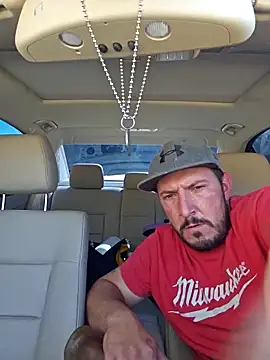 Snapshot of UncutHammer69 chatting on November 2, 2025, 8:36 pm UncutHammer69 online show from November 2, 2025, 8:36 pm