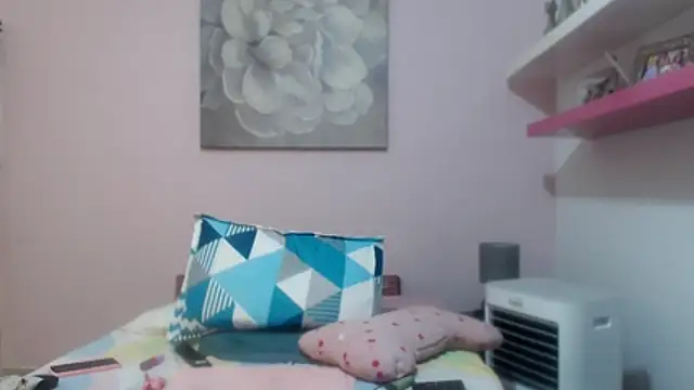 CindyCrawford online show from December 18, 2025, 3:00 am