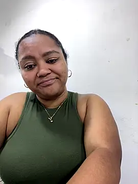 yanza2002 online show from November 11, 2025, 12:05 am