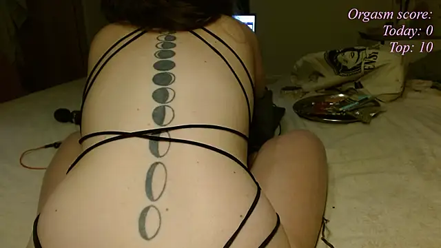 victoria97 online show from January 9, 2026, 9:00 pm