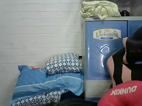 Snapshot of AasianAngelEyesXX chatting on December 17, 2024, 12:34 am AasianAngelEyesXX online show from December 17, 2024, 12:34 am