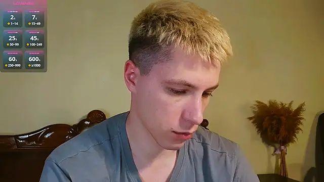 -ethan7inches- online show from April 7, 2026, 1:18 am