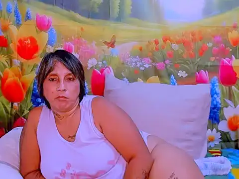 Snapshot of indianroxy chatting on October 20, 2025, 6:19 pm indianroxy online show from October 20, 2025, 6:19 pm