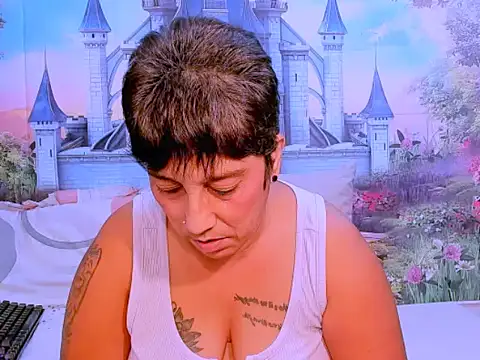 Snapshot of indianroxy chatting on March 12, 2025, 11:33 pm indianroxy online show from March 12, 2025, 11:33 pm
